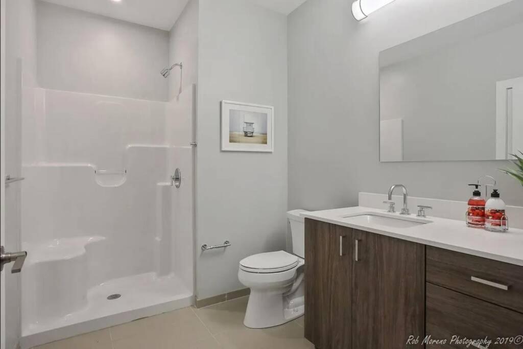 Reading Luxury Apartment With Gym, Steps From Commuter Rail #4011 מראה חיצוני תמונה