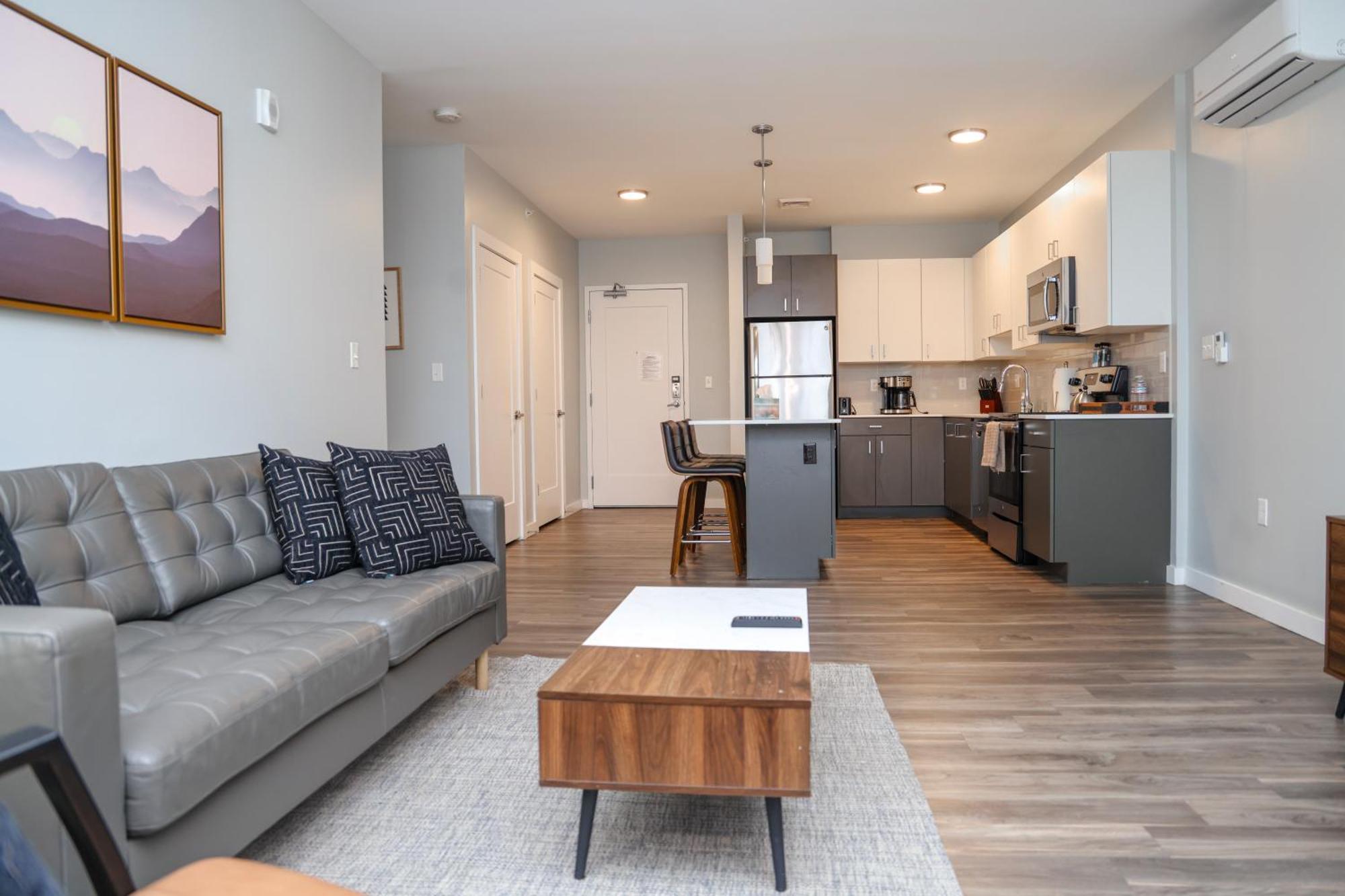 Reading Luxury Apartment With Gym, Steps From Commuter Rail #4011 מראה חיצוני תמונה